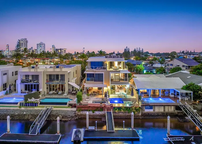 3 M Luxury Waterfront Villa In Paradise Pets Welcome
